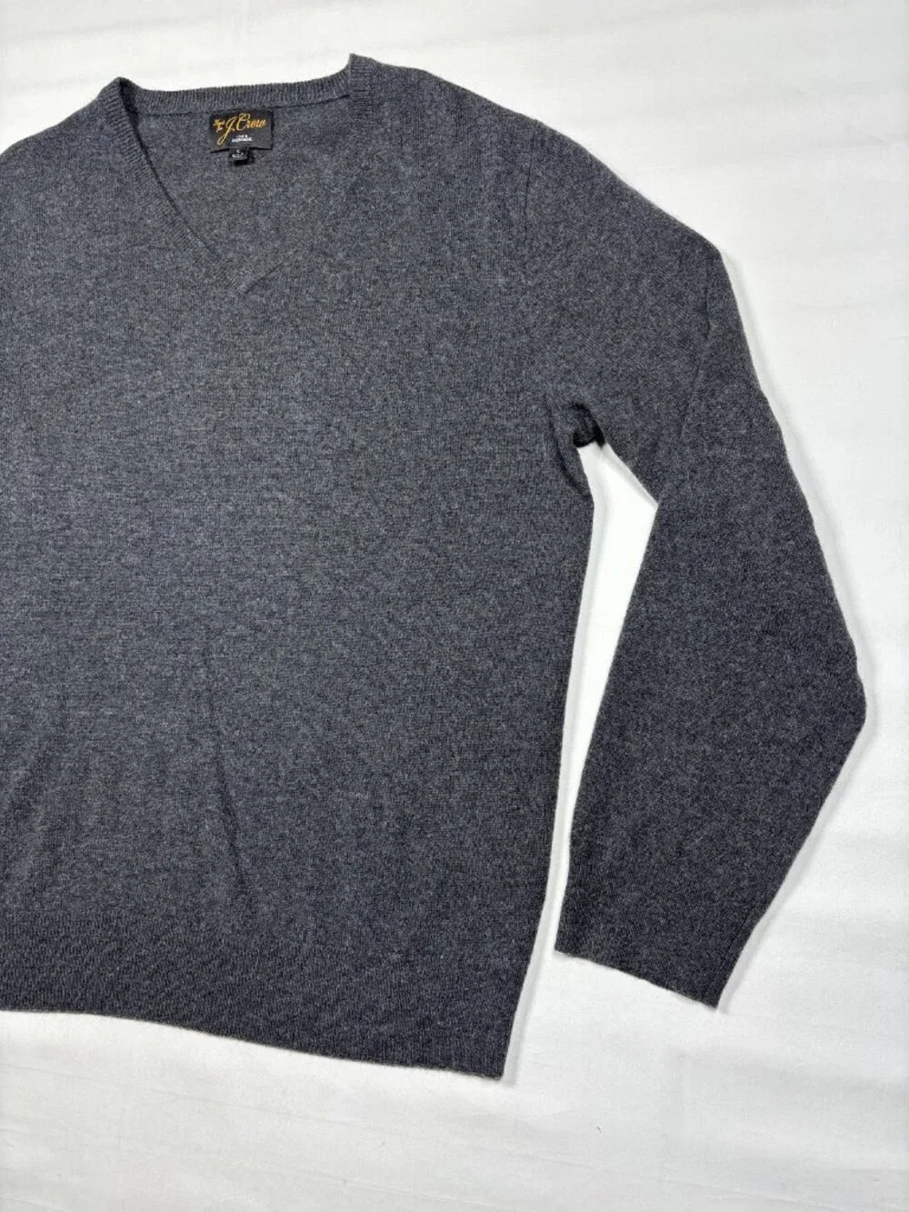 J.Crew Mens Large 100% Cashmere V-neck Sweater Charcoal Gray Style BC464 ECU - Picture 2 of 9